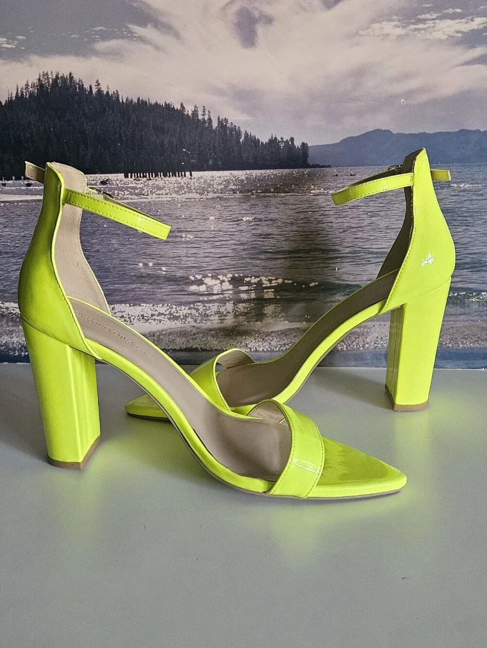 Wild Diva neon yellow
